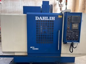 Centro di lavoro verticale usato DAH LIH DL-MCV1020 BA