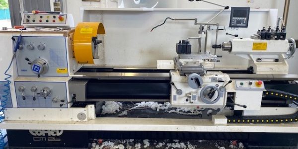 TORNIO PARALLELO COMEV MOD. CM26 X 1500