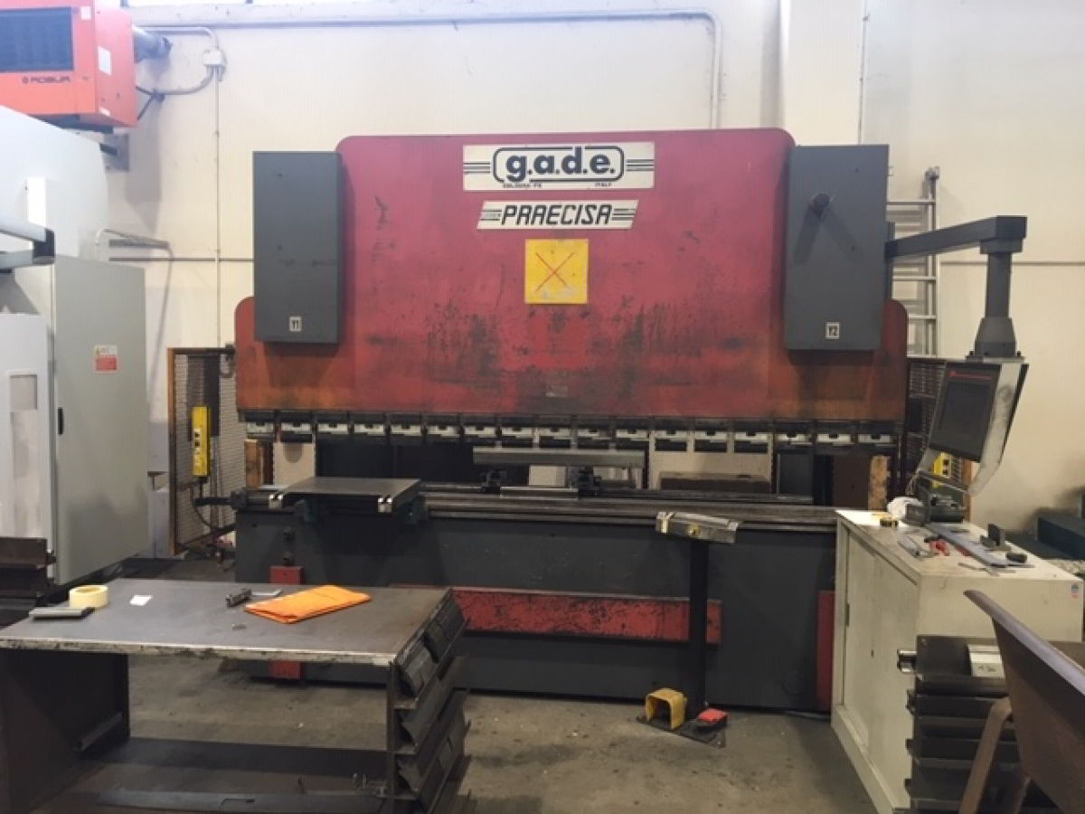 PRESSA PIEGATRICE GADE 3000 X 90 TON